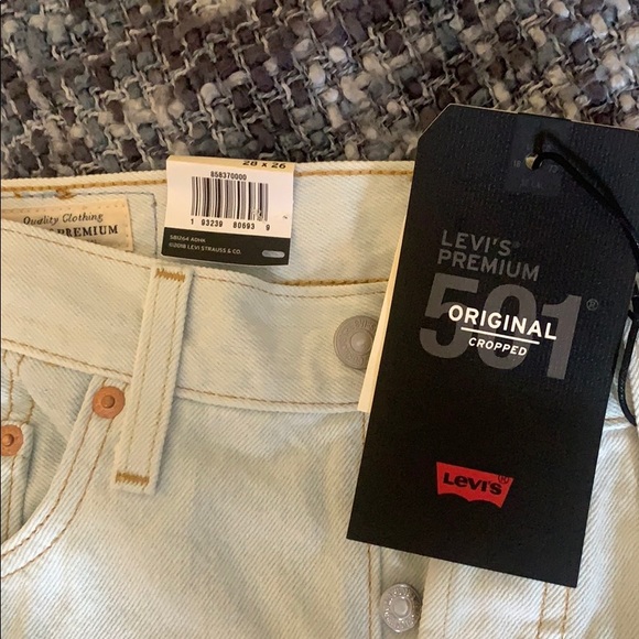 Levi’s! - Picture 6 of 6